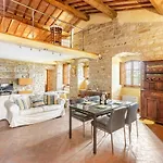 Chianti Essence Apartment *